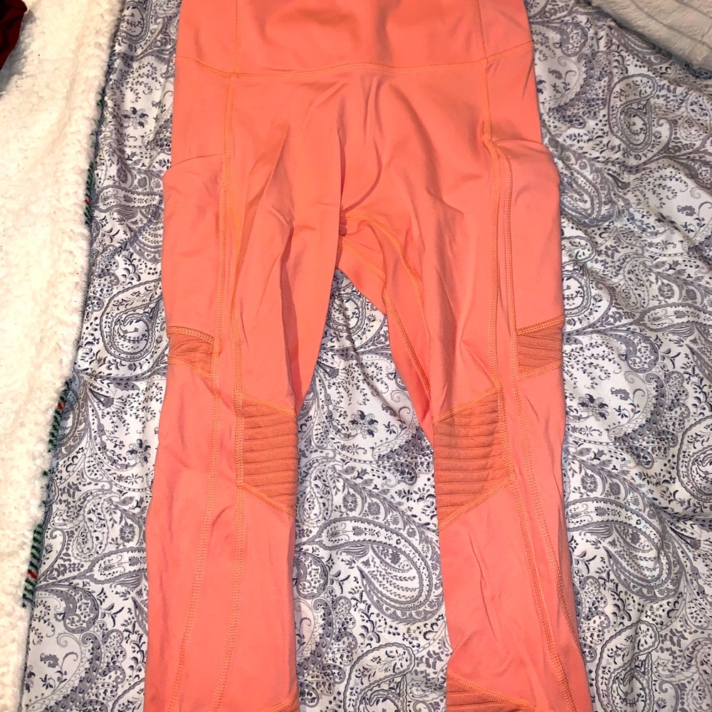 Fabletics Motion 365 Leggings